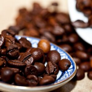 Roasted coffee beans